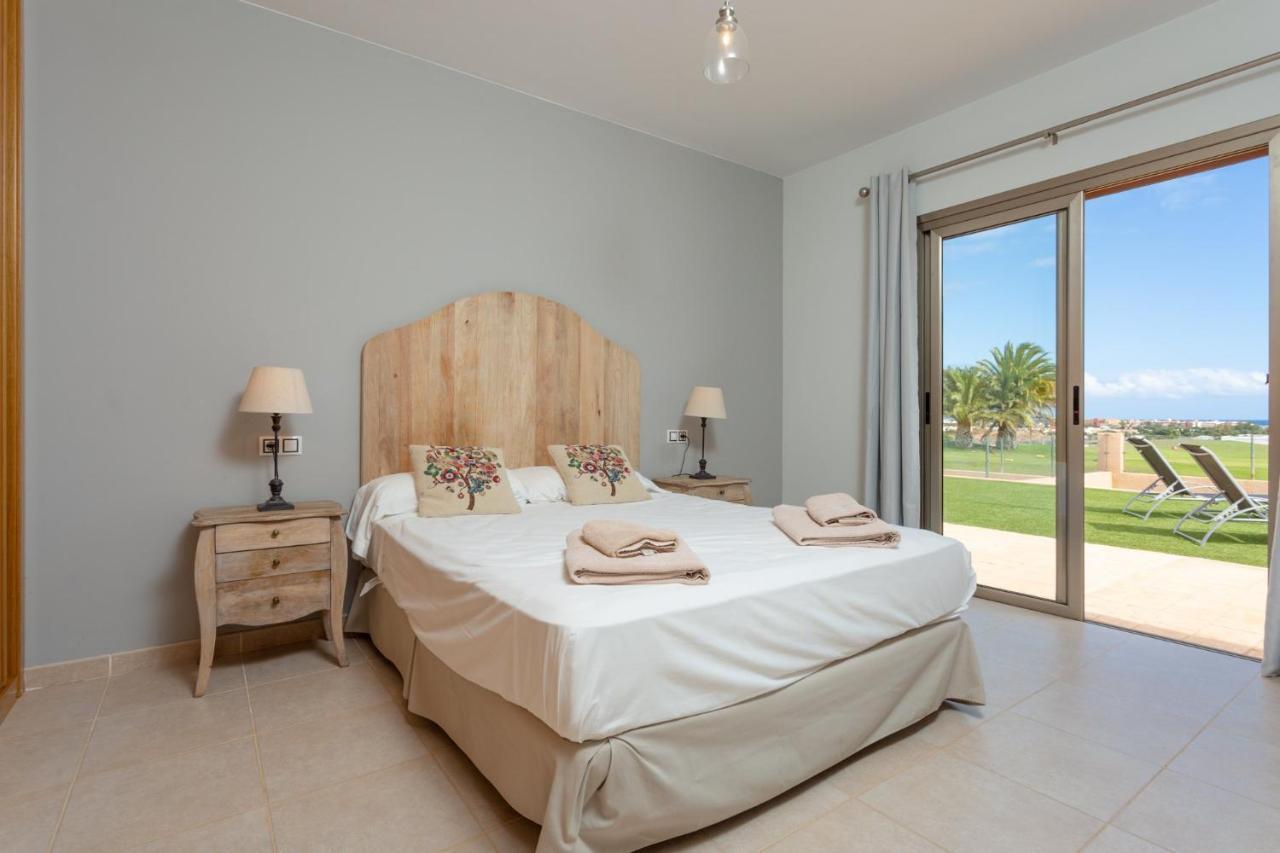 Villa Oceano อันติกัว ภายนอก รูปภาพ